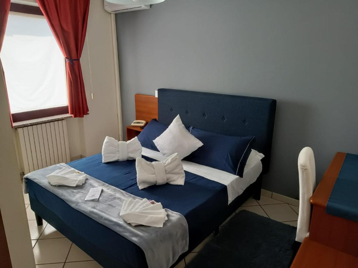 Hotel Baiardo Romagnano Sesia Екстериор снимка