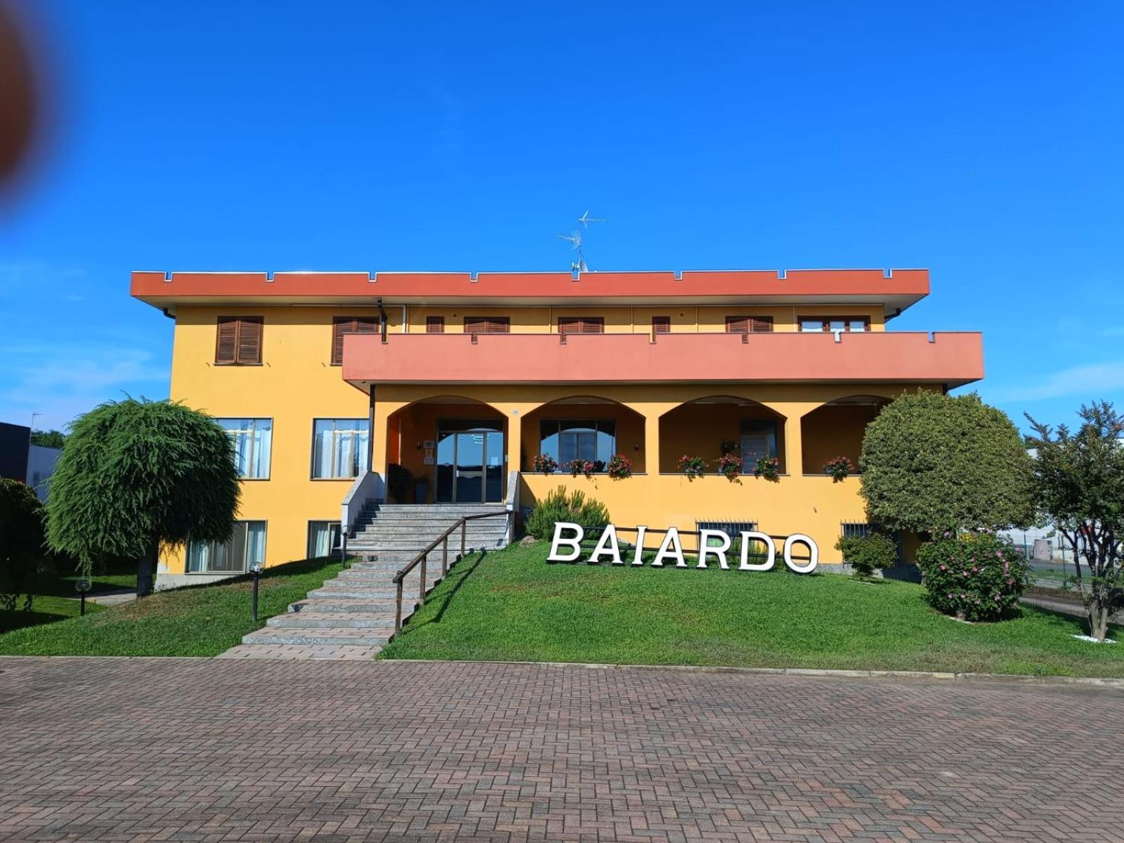 Hotel Baiardo Romagnano Sesia Екстериор снимка
