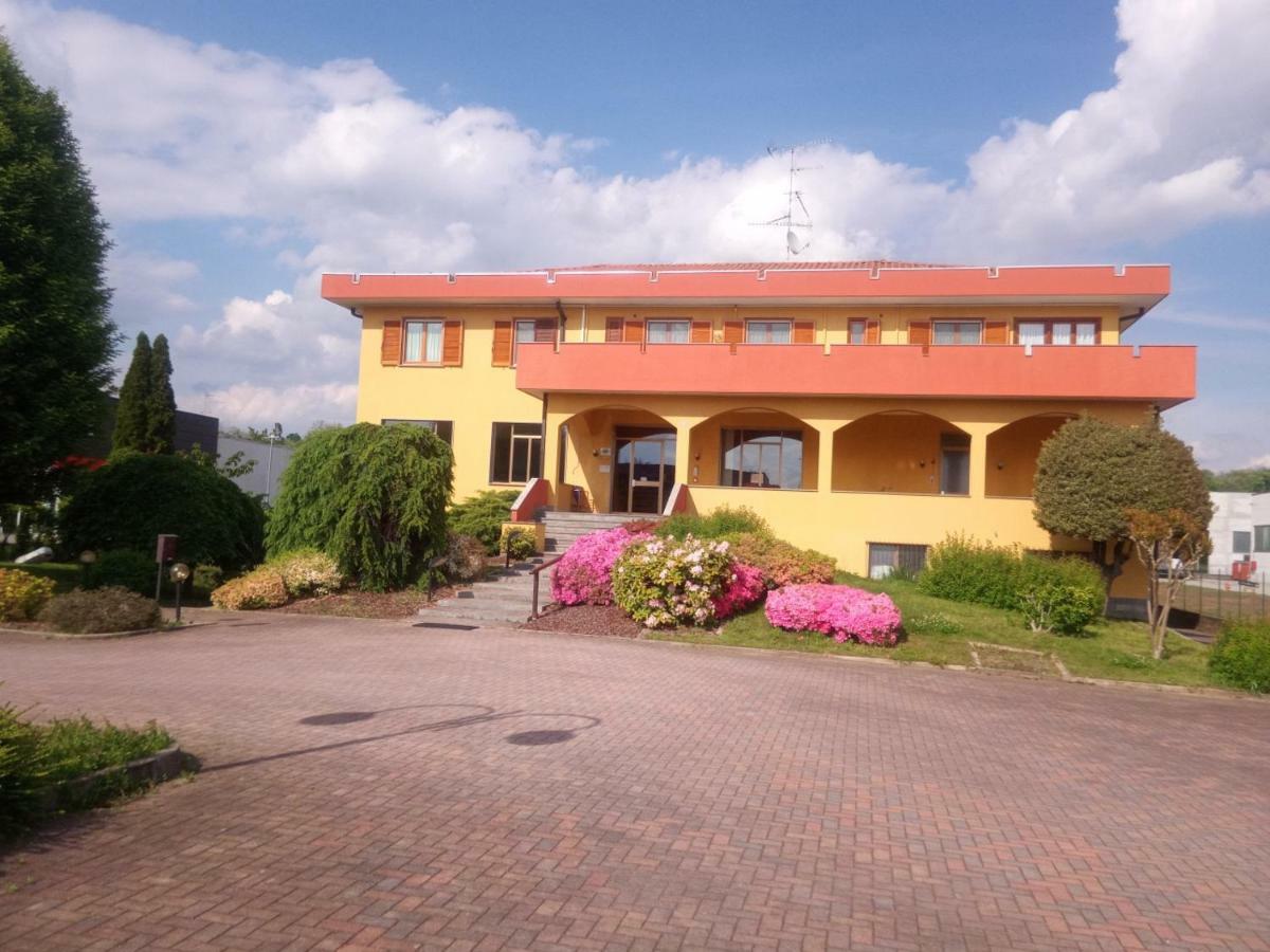 Hotel Baiardo Romagnano Sesia Екстериор снимка